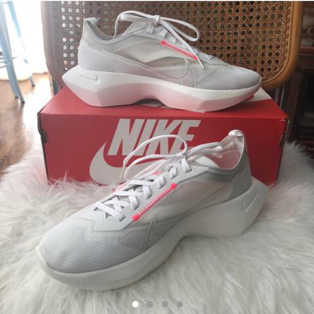 Nike Vista Lite (BRAND NEW), white womens size 8